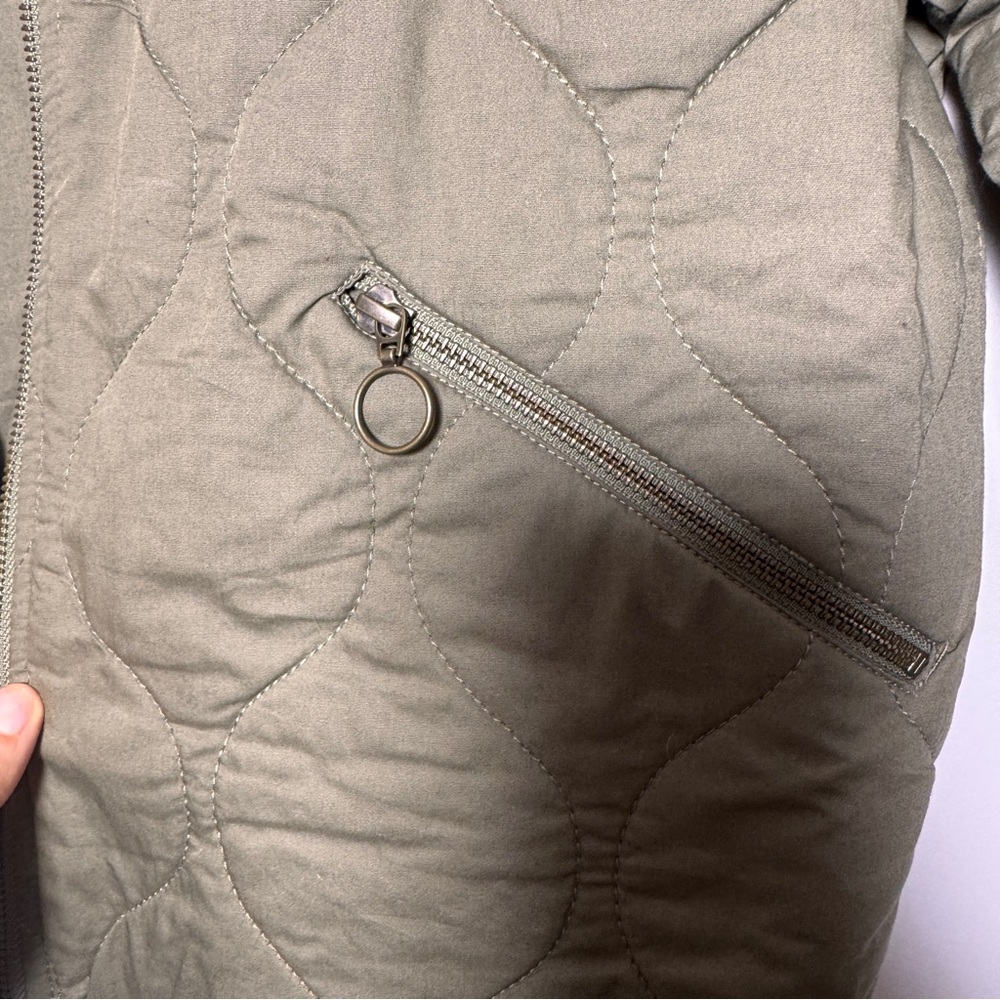 NWT Lucky Brand Quilted Jacket in Olive Women’s Medium - Picture 2 of 8